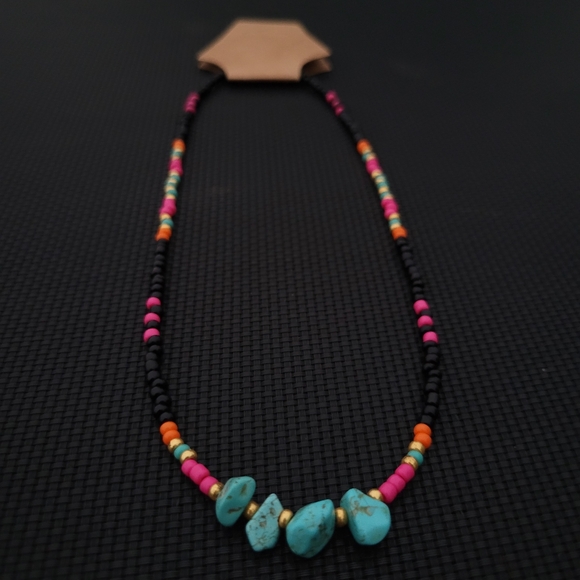 Western beaded necklaces - Picture 2 of 3